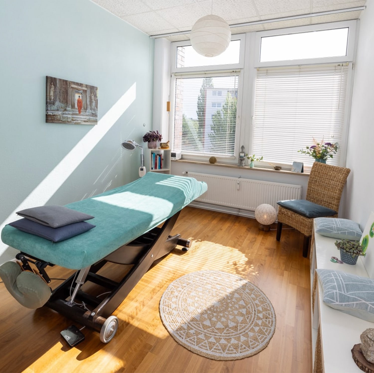 Menstrua­tions­beschwer­den und PMS TCM & Akupunktur in Hamburg-Altona